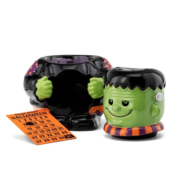Brand NIB Countdown to Halloween 🎃👻💀Scentsy warmer - Picture 2 of 3